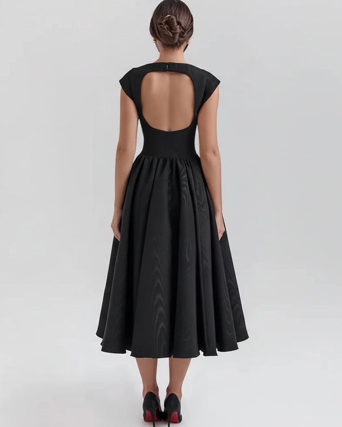 Elegant Sleeveless Midi Dress